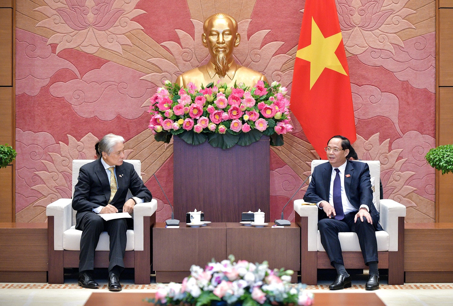 Phó Chủ tịch Quốc hội, Thượng tướng Trần Quang Phương tiếp Thống đốc tỉnh Tochigi, Nhật Bản Tomikazu Fukuda (1)