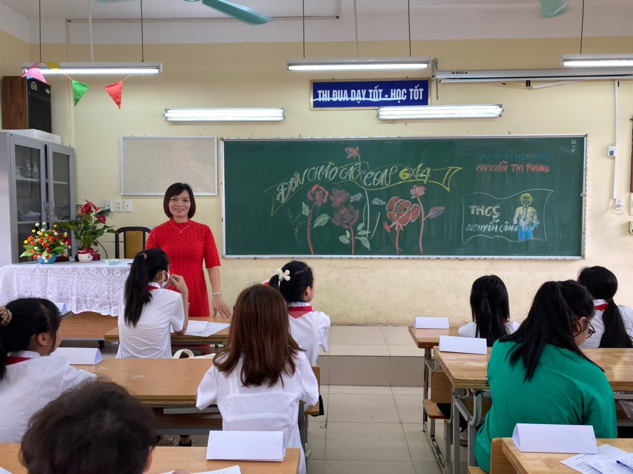 Cô giáo Nguyễn Thị Phụng: Điều quan trọng cần có ở một giáo viên là tình yêu thương, lòng nhân ái, tính chịu khó, kiên trì, bền bỉ -0