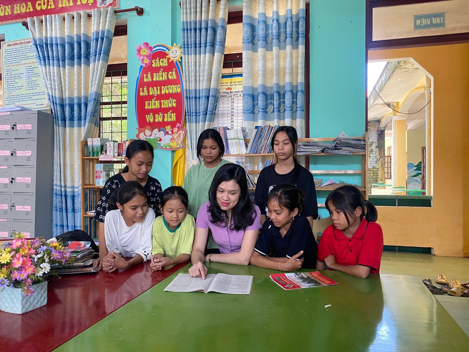 “Gieo chữ” trên đất rừng biên giới -0