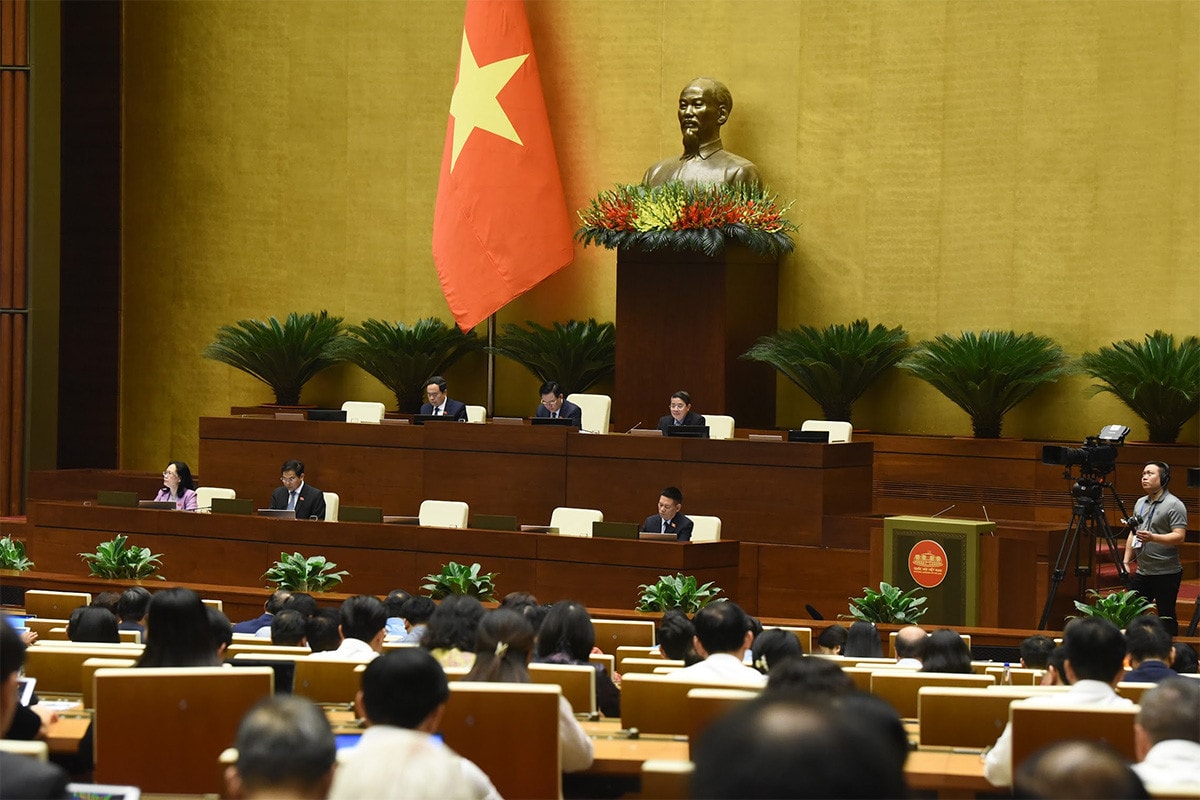 Bám sát, theo đến cùng việc giải quyết kiến nghị của cử tri -0