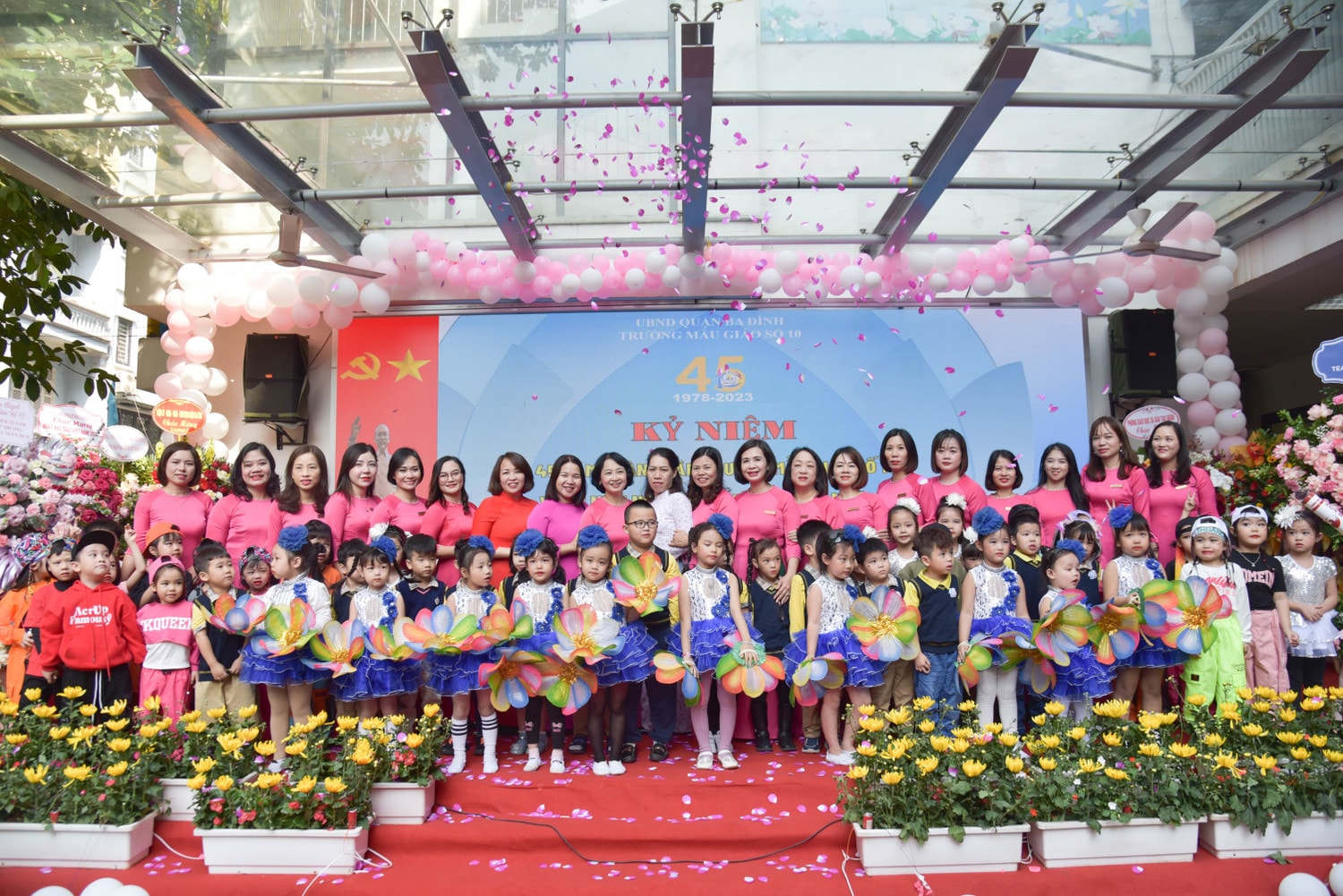Hà Nội: Trường Mẫu giáo Số 10 đón nhận Bằng khen của Thủ tướng Chính phủ -0