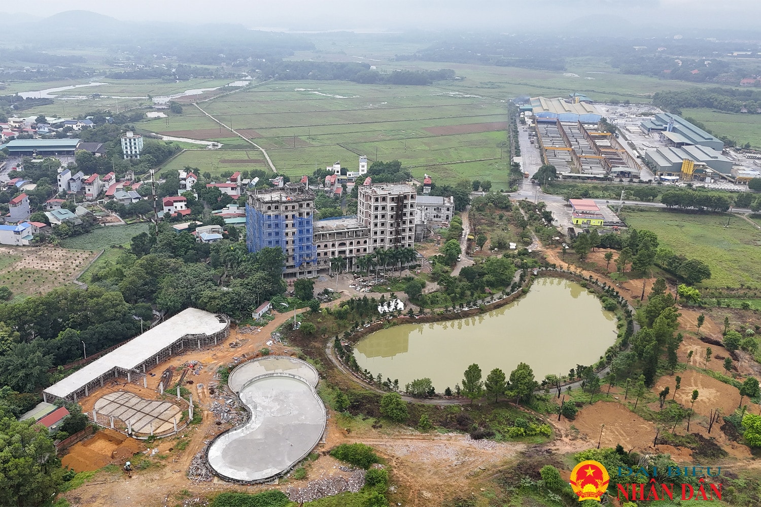 Hà Nội: Khu sinh thái Đồi Vua từng bị thanh tra chỉ ra hàng loạt sai phạm và đình chỉ xây dựng hiện giờ ra sao?