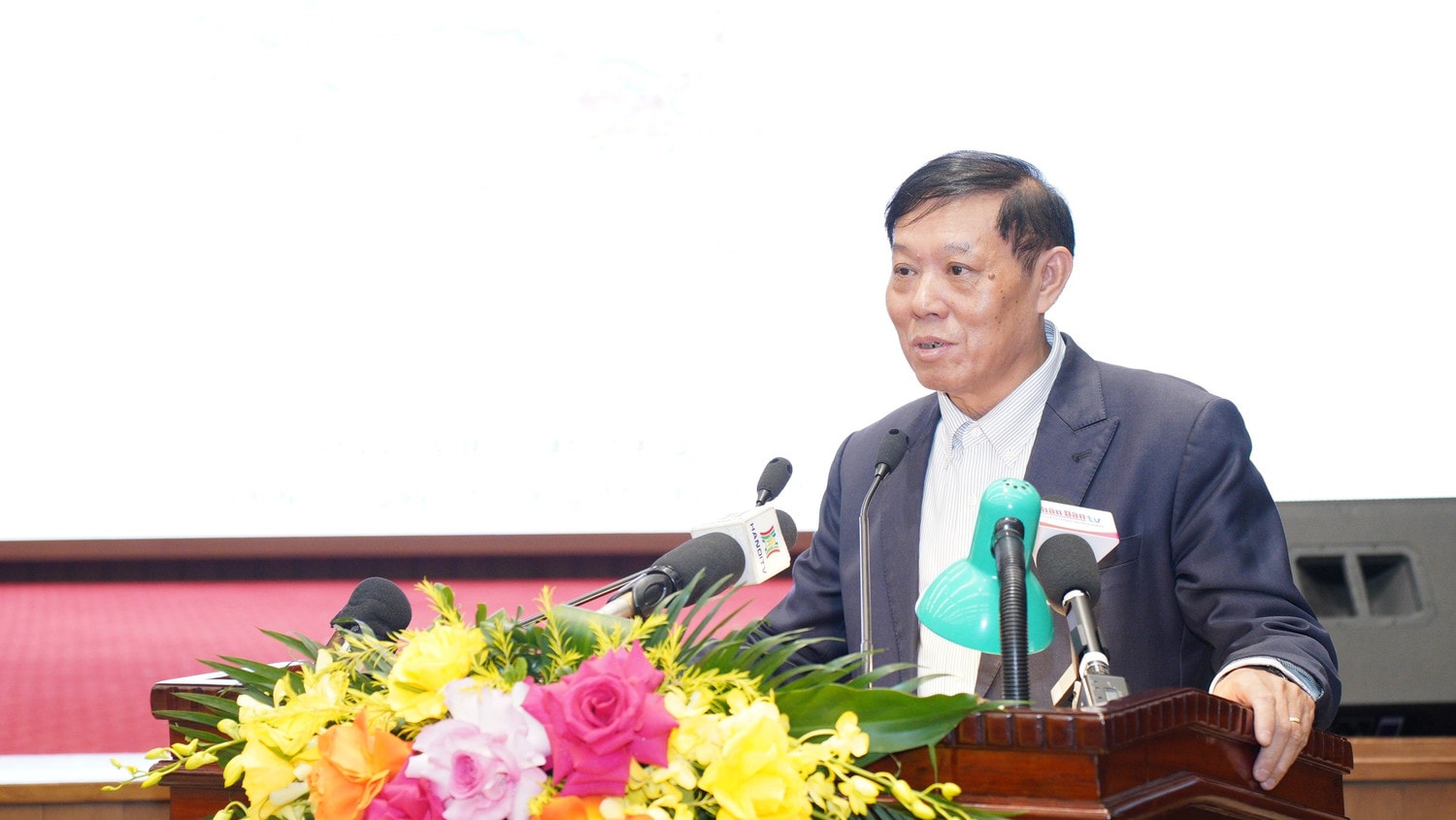 Văn hóa và con người là nền tảng và động lực phát triển Thủ đô -0