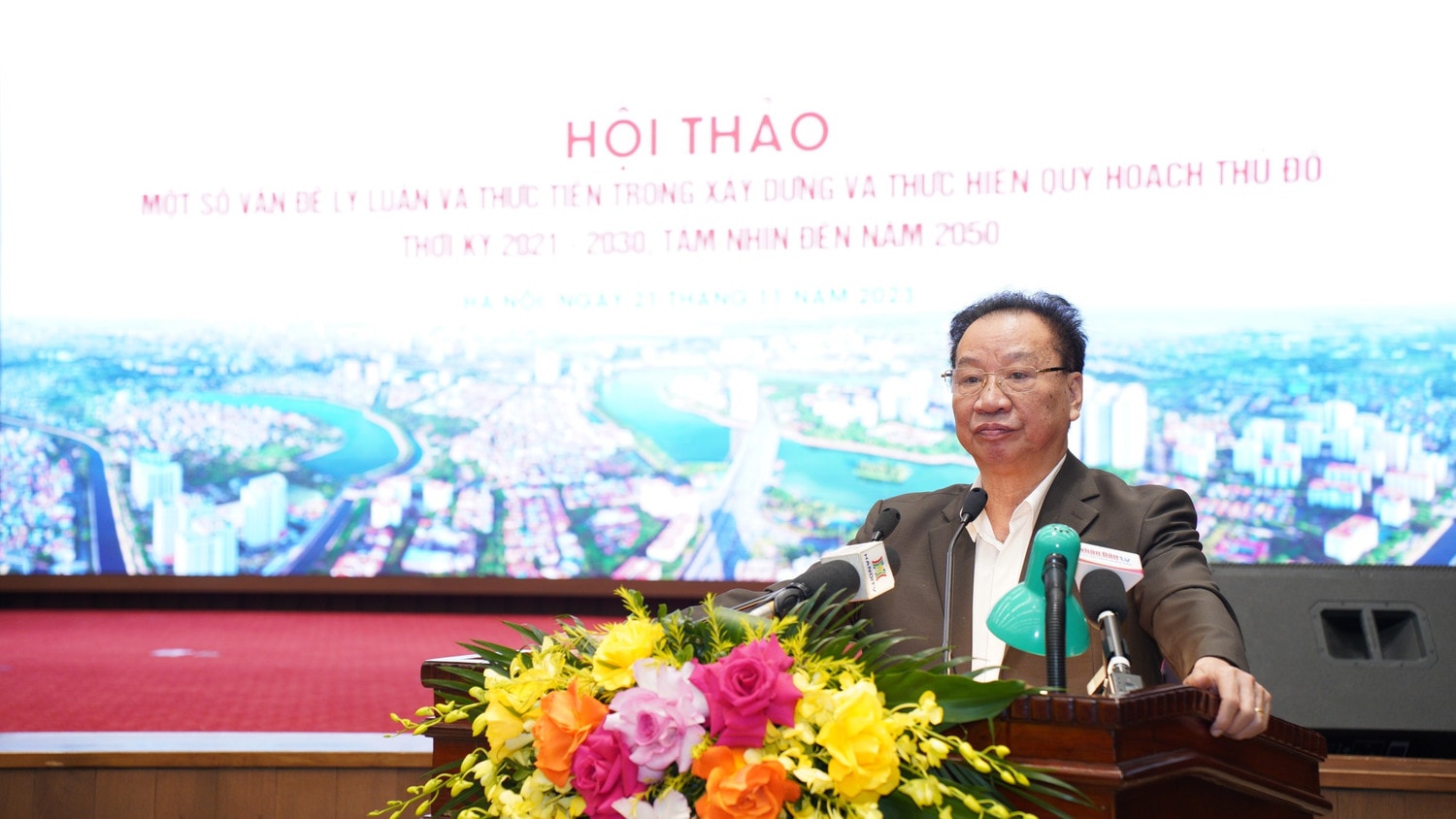 Văn hóa và con người là nền tảng và động lực phát triển Thủ đô -0