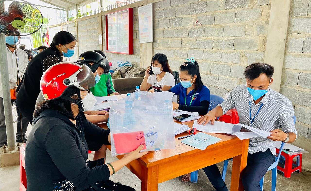 Hơn 1.100 công chức, viên chức tại Bình Dương bỏ việc, thôi việc