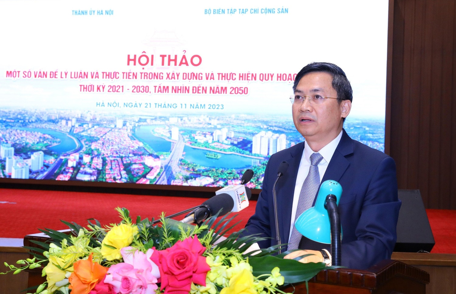 Văn hóa và con người là nền tảng và động lực phát triển Thủ đô -0