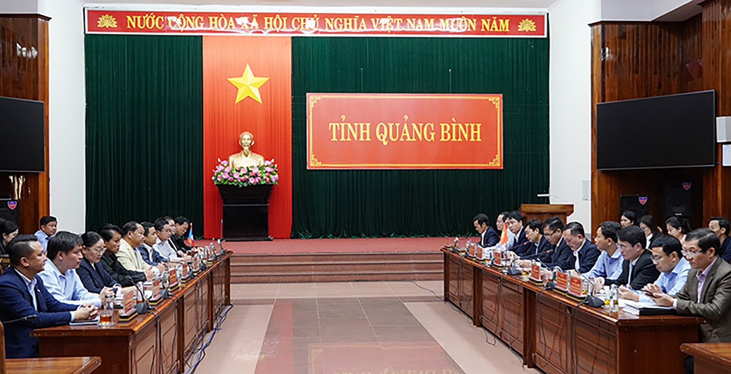 Tỉnh Quảng Bình và Savanakhet chia sẻ kinh nghiệm xây dựng nông thôn mới -0