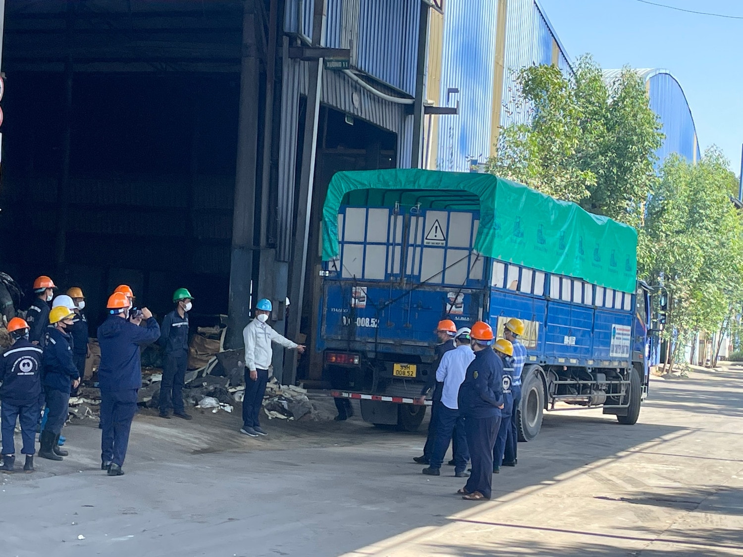 Bắc Ninh: Tiêu hủy lô thuốc lá điện tử vi phạm trị giá trên 3 tỷ đồng -0