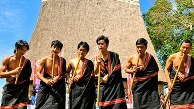 Trân quý, giữ gìn tiếng đinh tút cũng chính là giữ những điều tốt lành trong đời sống người Giẻ Triêng. Ảnh: Quang Vinh