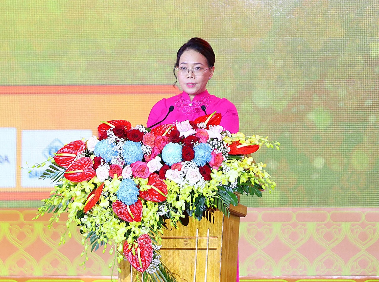 Sóc Trăng: Khai mạc lễ hội đua ghe Ngo 2003 -0