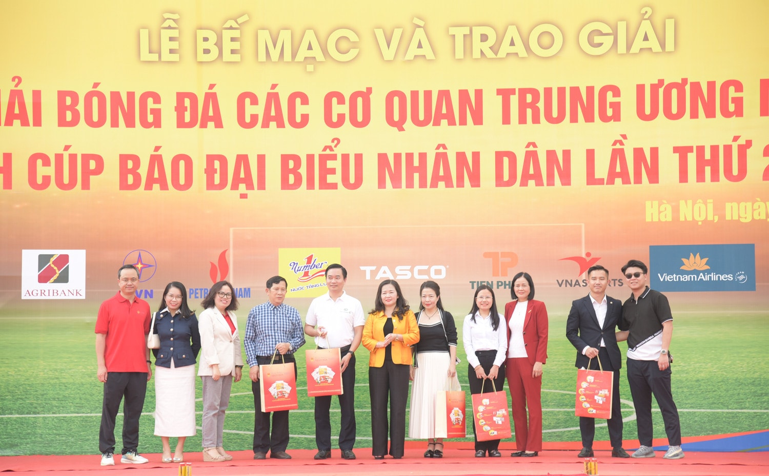 Bế mạc Giải bóng đá các cơ quan Trung ương mở rộng tranh Cúp Báo Đại biểu Nhân dân -0