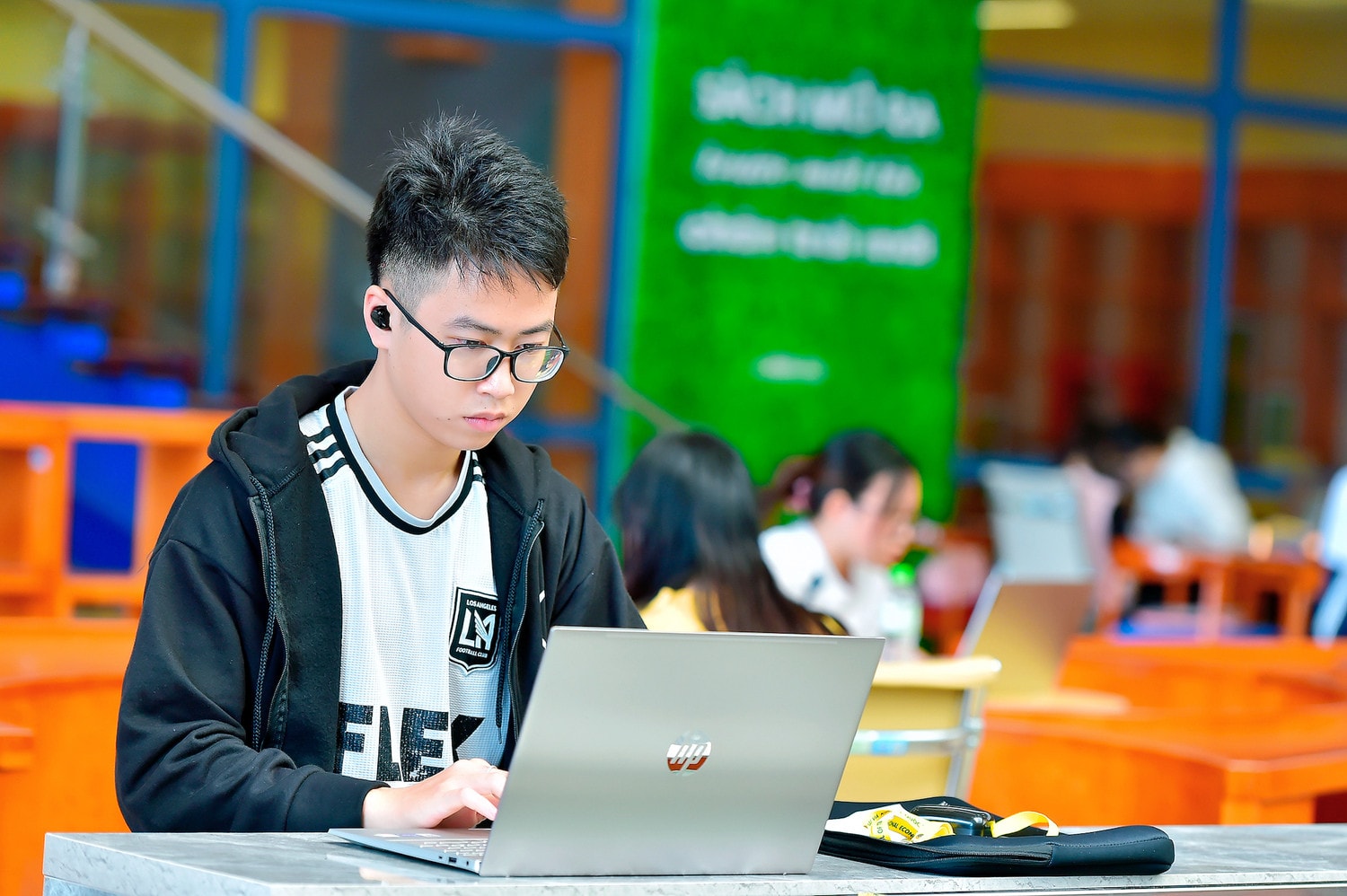 Thư viện điện tử 11 triệu USD, triệu cuốn sách tại Trường ĐH Kinh tế Quốc dân có gì đặc biệt? ảnh 16 Khám phá thư viện trường đại học sở hữu triệu cuốn sách