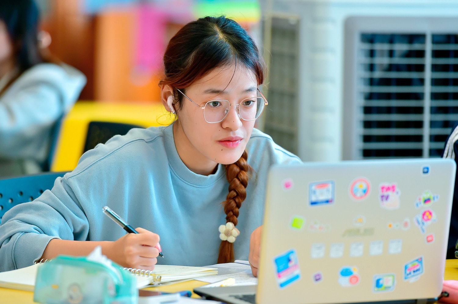 Thư viện điện tử 11 triệu USD, triệu cuốn sách tại Trường ĐH Kinh tế Quốc dân có gì đặc biệt? ảnh 15 Khám phá thư viện trường đại học sở hữu triệu cuốn sách