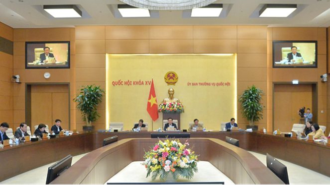 Toàn cảnh phiên họp - Ảnh: Hồ Long