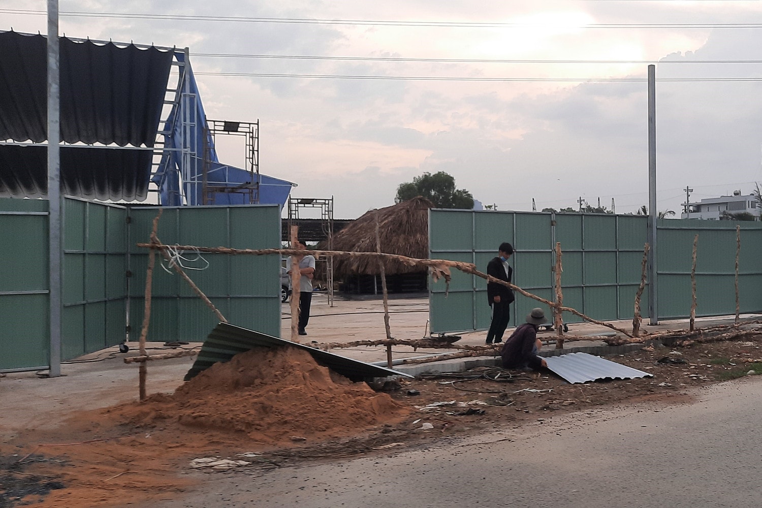 Thanh tra Sở Xây dựng đề nghị phường Phước Long A xử lý nghiêm các công trình không phép tại khu dân cư Bắc Rạch Chiếc -0