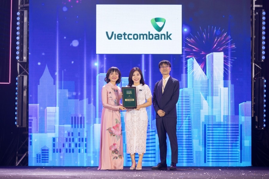 Vietcombank 8 năm liên tiếp là ngân hàng có môi trường làm việc tốt nhất Việt Nam -0