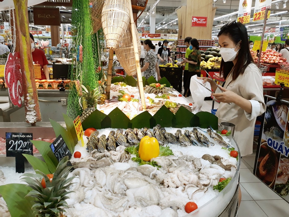 Tổ chức lại các điểm mua sắm để người tiêu dùng có thể mua được hàng Việt nhanh chóng -0