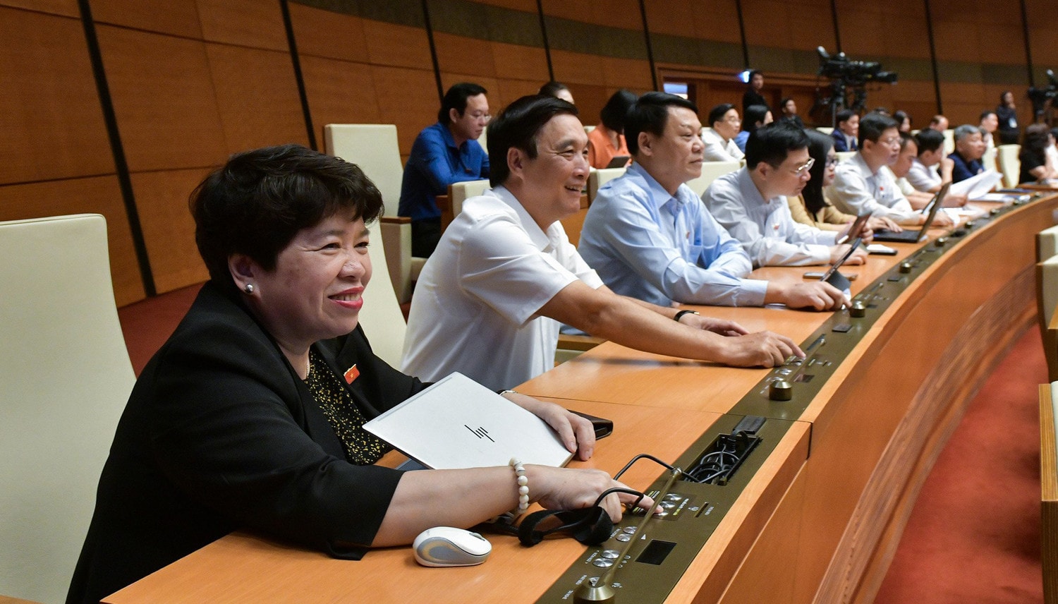 Quốc hội thông qua Luật Nhà ở (sửa đổi) -0