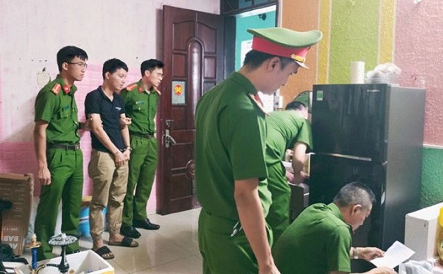 Quảng Nam: Triệt phá đường dây mua bán người dưới 16 tuổi -0