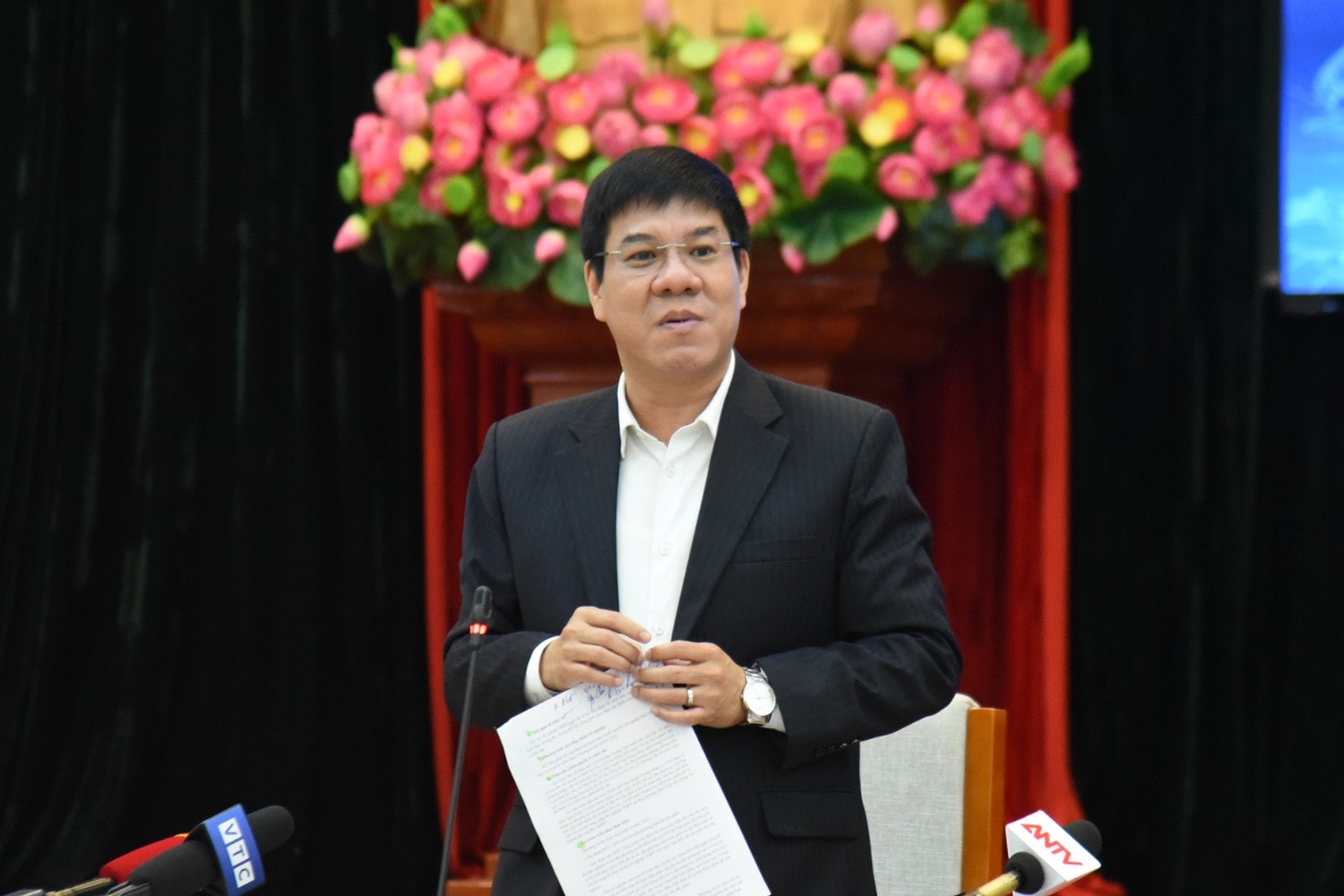 Bộ GD-ĐT nêu 3 nhóm nguyên tắc lớn xây dựng phương án tổ chức thi tốt nghiệp THPT từ năm 2025 -0
