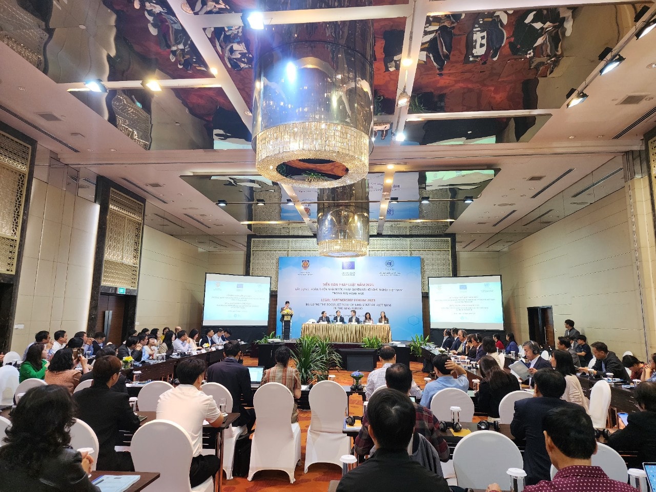 Xây dựng, hoàn thiện Nhà nước pháp quyền xã hội chủ nghĩa Việt Nam trong giai đoạn mới -0