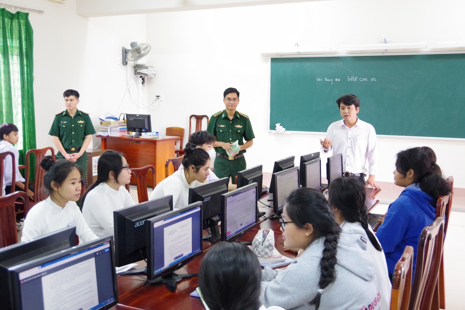 Lan tỏa cuộc thi trực tuyến 