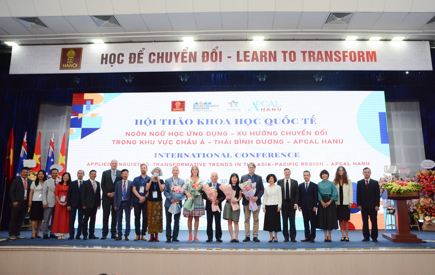 Hội thảo khoa học quốc tế: Ngôn ngữ học ứng dụng - xu hướng chuyển đổi trong khu vực Châu Á-Thái Bình Dương -0