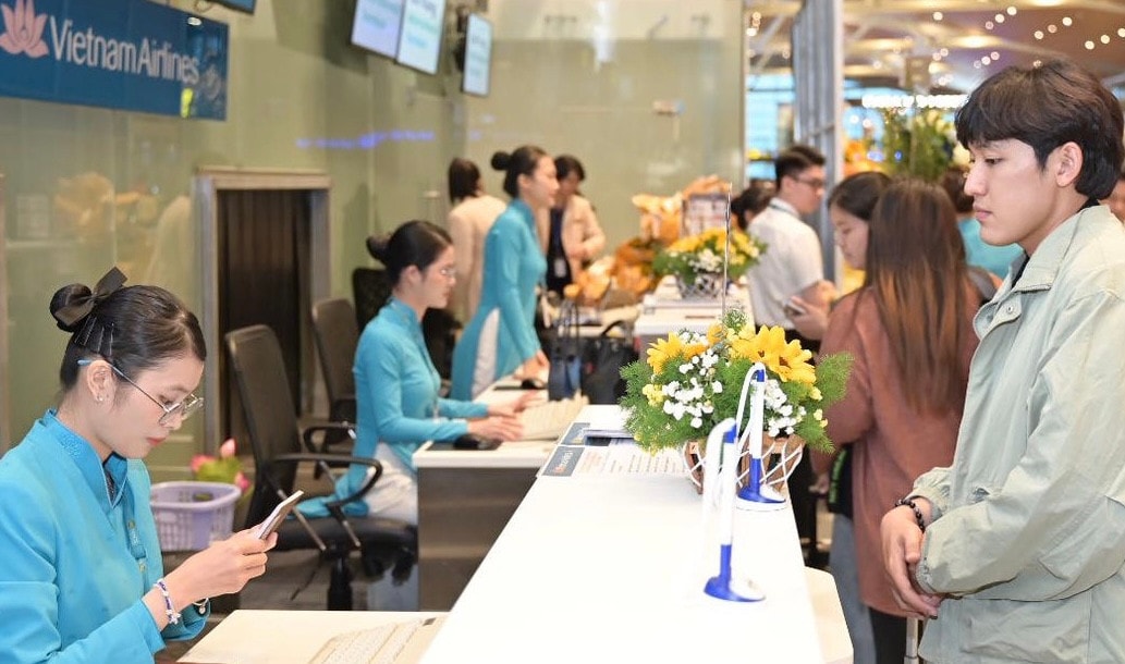 Vietnam Airlines khai trương đường bay Đà Nẵng – Đôn Mường -0