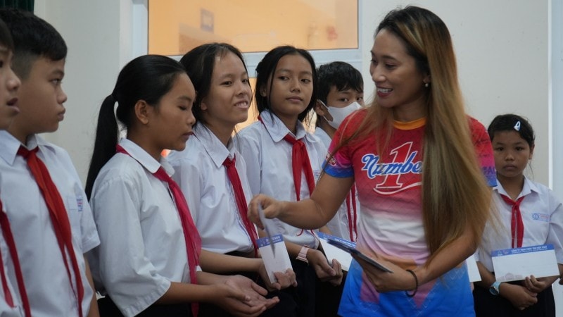 Tân Hiệp Phát tiếp tục nâng bước tới trường cho 150 học sinh vượt khó (NHỜ A/C ĐĂNG TẢI NGÀY 30/11/2023) -0