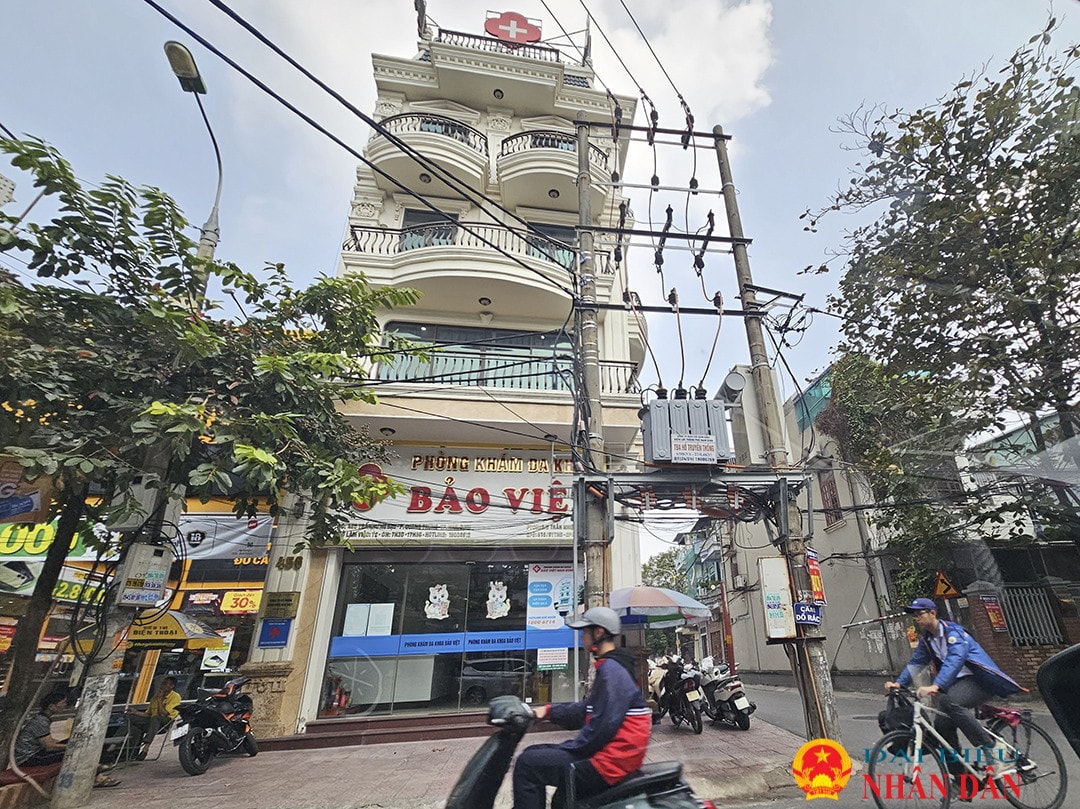 Kinh hoàng loạt phòng khám “vẽ bệnh, moi tiền” bệnh nhân tại trung tâm các thành phố lớn -0