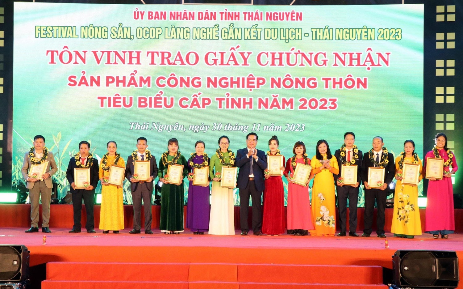 Thái Nguyên: Lần đầu tổ chức Festival nông sản, OCOP, làng nghề gắn kết du lịch -0