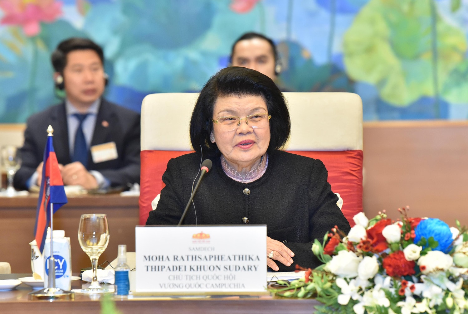 Chủ tịch Quốc hội Vương Đình Huệ đón, hội đàm với Chủ tịch Quốc hội Campuchia -0