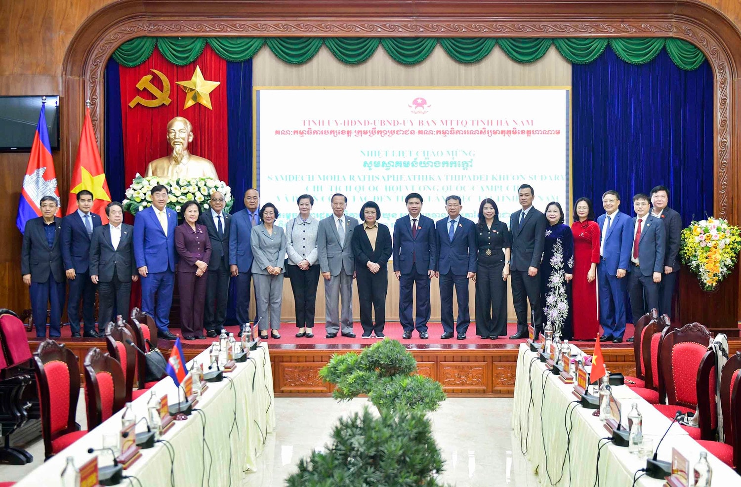 Chủ tịch Quốc hội Campuchia thăm, làm việc tại Hà Nam -0