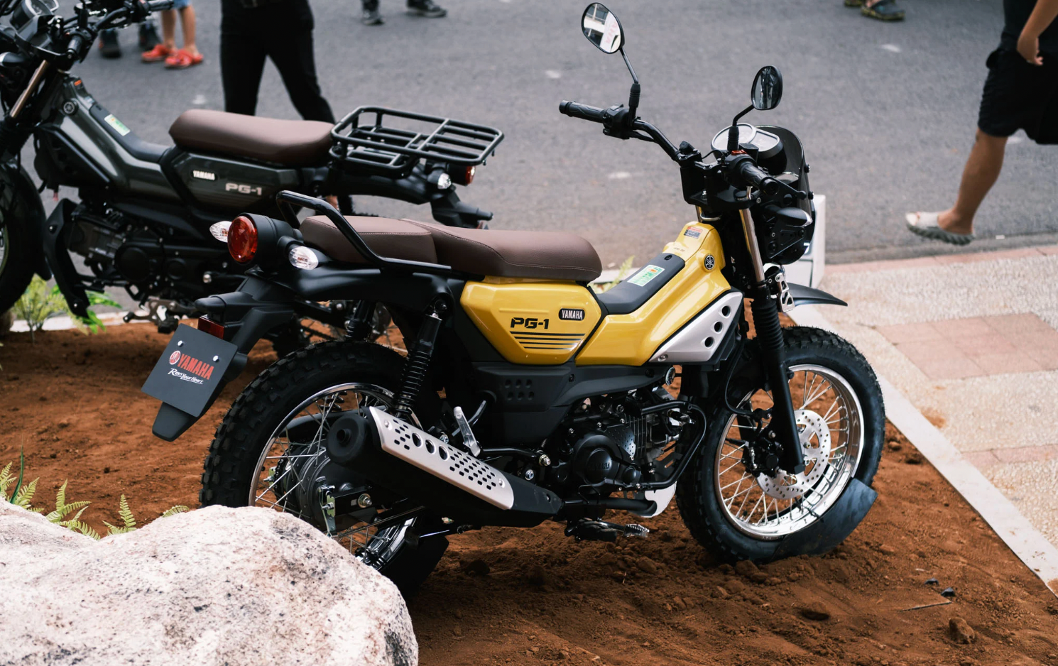 Yamaha ra mắt xe máy PG-1 giá rẻ: Nghèo nàn công nghệ, không có phanh ABS và cốp chứa đồ -0