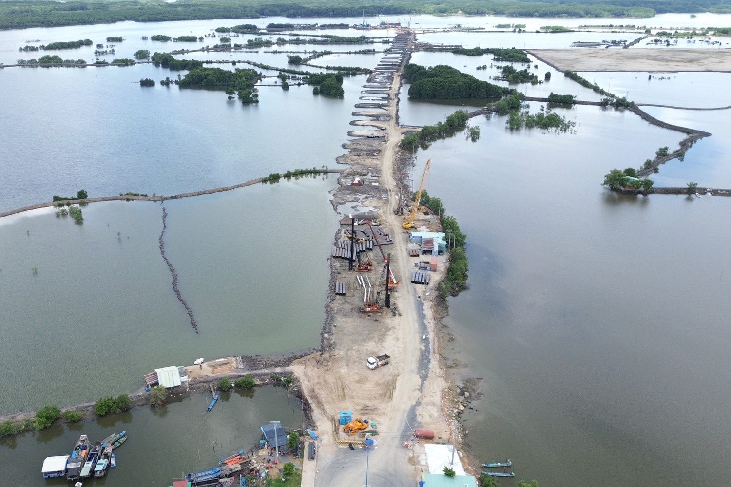 Công trường dự án cầu Phước An kết nối Bà Rịa - Vũng Tàu với Đồng Nai Công trường dự án cầu Phước An kết nối Bà Rịa - Vũng Tàu với Đồng Nai