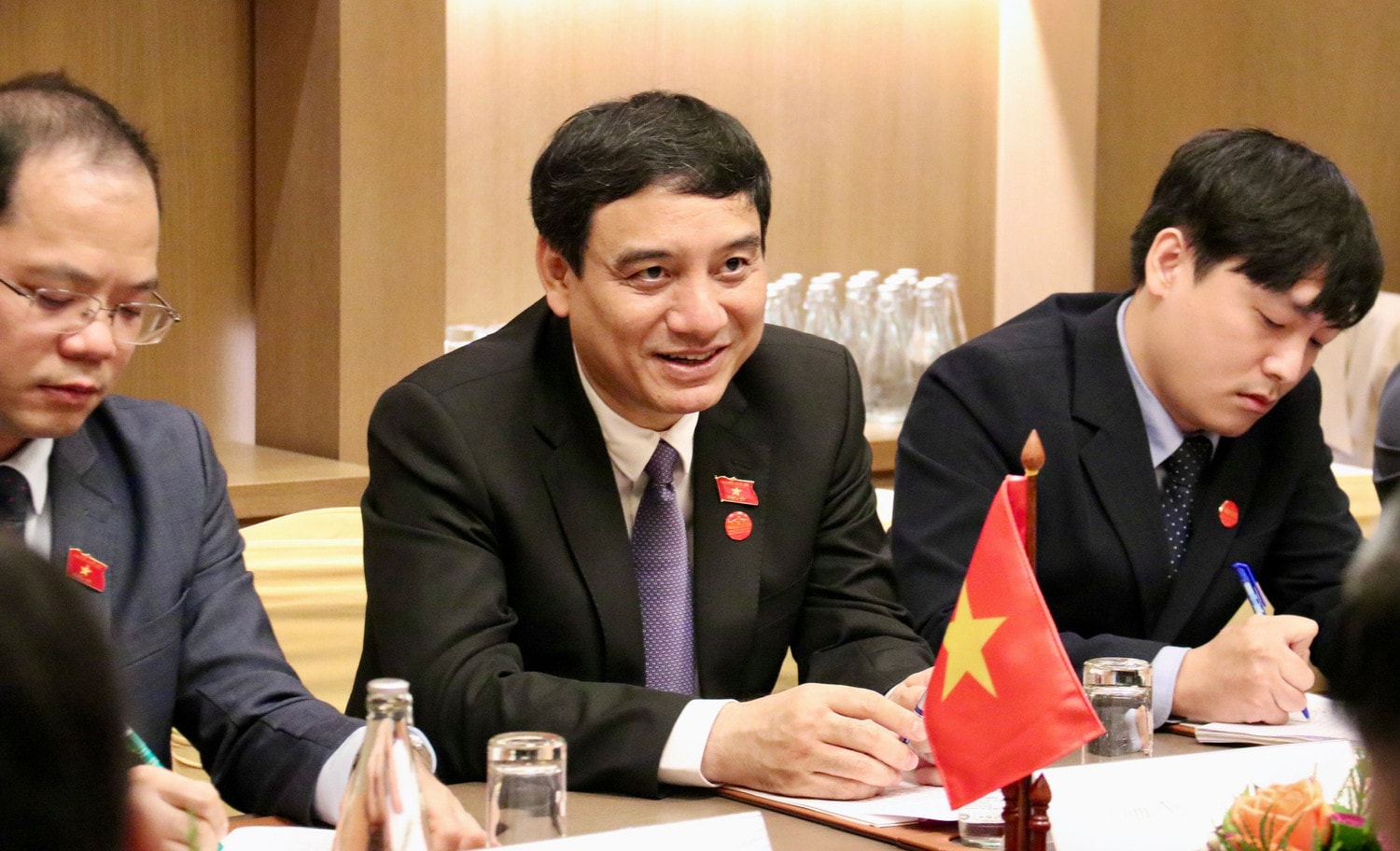 Chủ nhiệm Ủy ban Văn hóa, Giáo dục Nguyễn Đắc Vinh tiếp Chủ tịch Hội Hữu nghị Lào - Việt Nam -0