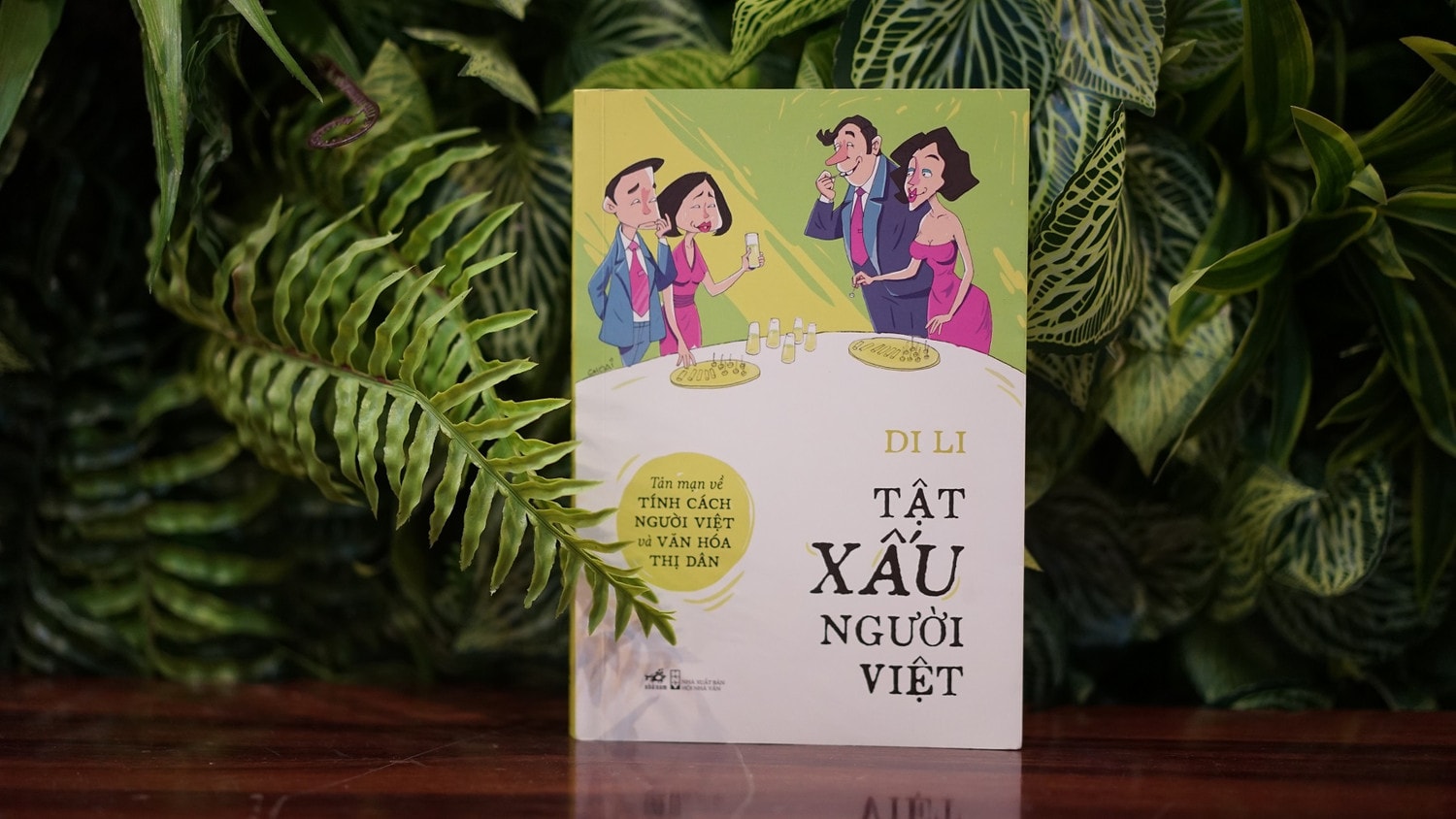 Cuốn sách được nhà văn Di Li thực hiện trong khoảng 15 năm Lý giải những thói tật của người Việt -0