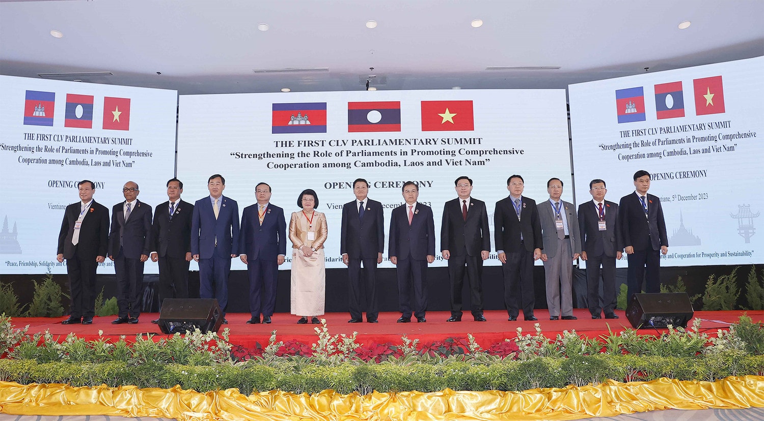 Một số hình ảnh Chủ tịch Quốc hội Vương Đình Huệ dự khai mạc Hội nghị cấp cao Quốc hội 3 nước Campuchia - Lào - Việt Nam lần thứ nhất -7