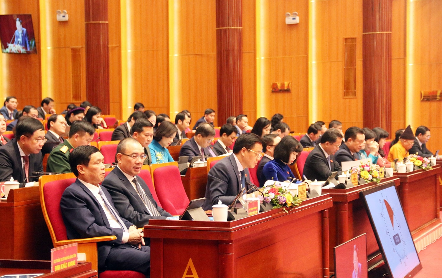 Khai mạc Kỳ họp thứ 16, HĐND tỉnh Quảng Ninh Khóa XIV ảnh 2 Quyết nghị cho sự ổn định, đổi mới, phát triển trong cả giai đoạn