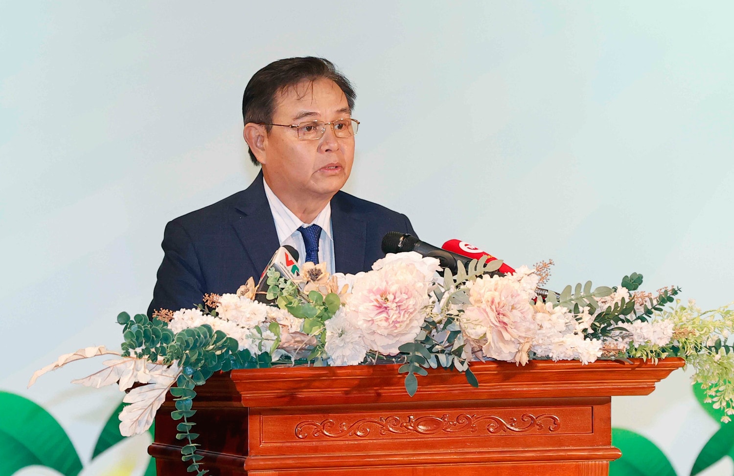 Chủ tịch Quốc hội Vương Đình Huệ: Dù thời cuộc đổi thay, tình cảm thủy chung, son sắt Việt - Lào mãi luôn không thay đổi -0