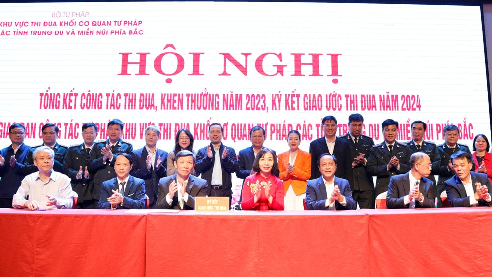 Khu vực thi đua khối cơ quan tư pháp các tỉnh trung du và miền núi phía Bắc ký kết giao ước thi đua -0