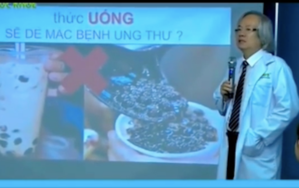 Video "Bác sĩ Hà Duy Thọ" nói về việc uống trà sữa sẽ dễ mắc ung thư. Ảnh chụp màn hình