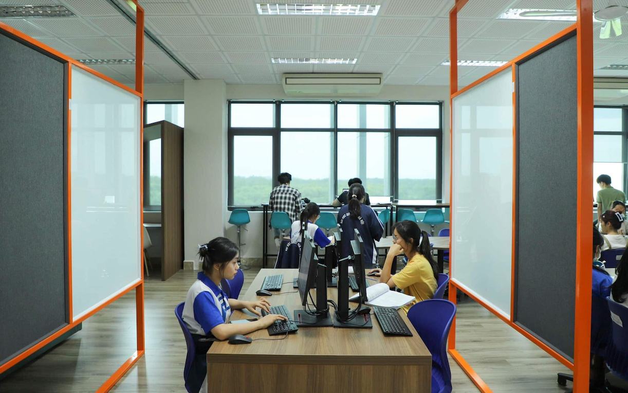 Kỷ niệm 30 năm Ngày Chính phủ ban hành Nghị định về ĐH Quốc gia Hà Nội và 117 năm truyền thống tại Hoà Lạc -0