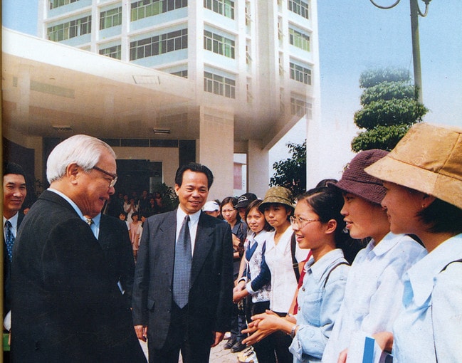 30 năm Đại học Quốc gia Hà Nội với sứ mệnh đầu tàu phát triển nền giáo dục Việt Nam -0