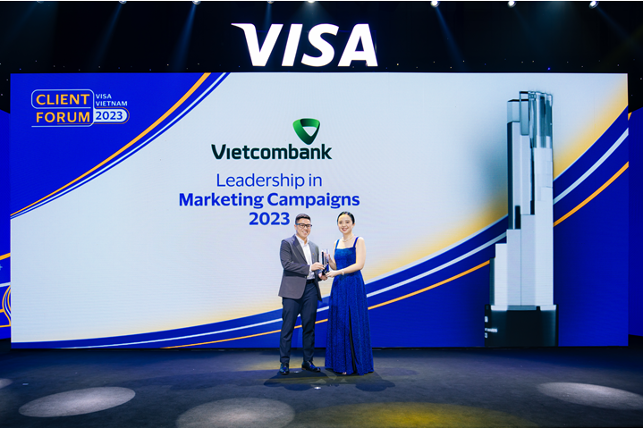 Vietcombank được Visa vinh danh 12 hạng mục giải thưởng quan trọng trong hoạt động thẻ năm 2023 -0