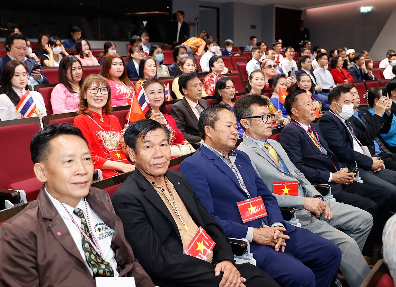 Chủ tịch Quốc hội Vương Đình Huệ: Quan hệ Việt Nam - Thái Lan ngày càng đơm hoa kết trái vì một tương lai an bình, hạnh phúc và thịnh vượng -0