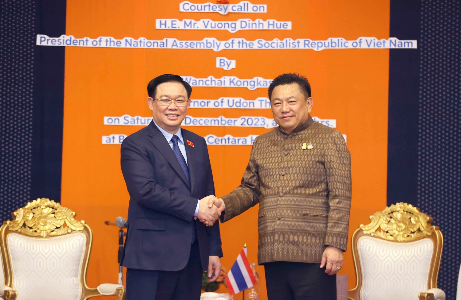 Chủ tịch Quốc hội Vương Đình Huệ tiếp Tỉnh trưởng tỉnh Udon Thani, Thái Lan -0