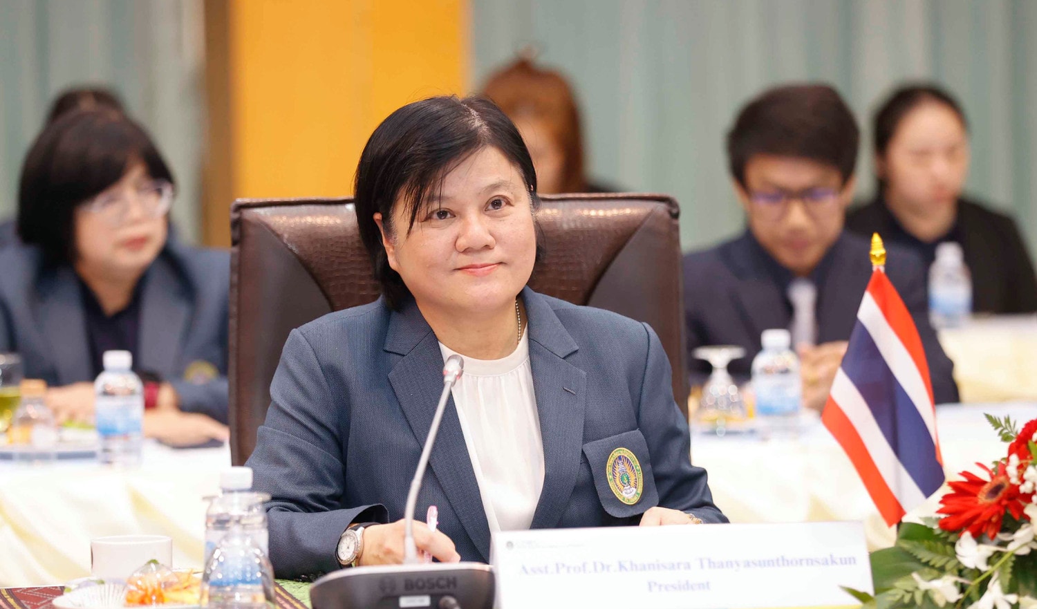 Chủ tịch Quốc hội Vương Đình Huệ thăm Đại học Hoàng gia Rajabhat Udon Thani -0