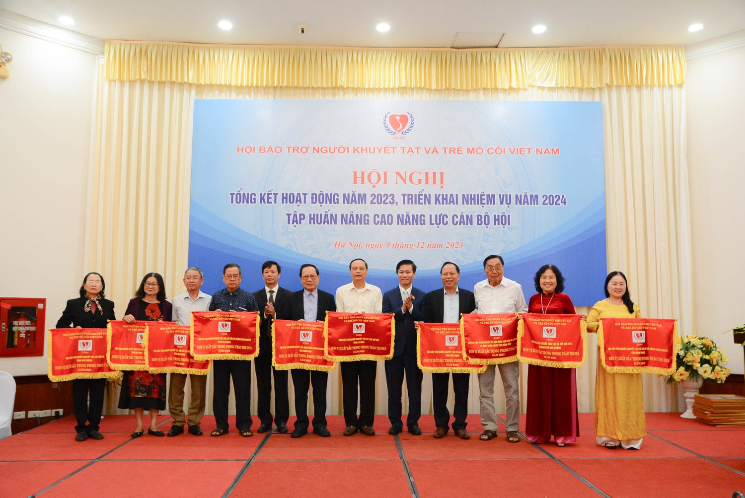 Hội bảo trợ Người khuyết tật và Trẻ mồ côi Việt Nam: Trao gần 36 tỷ đồng học bổng cho học sinh, sinh viên khó khăn -0