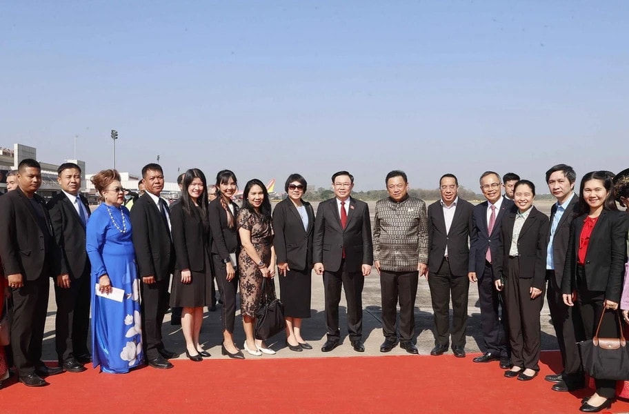Chủ tịch Quốc hội Vương Đình Huệ kết thúc tốt đẹp chuyến công tác tại Lào và Thái Lan -0